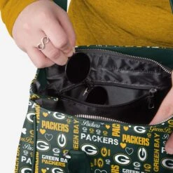 FOCO Green Bay Packers Logo Love Purse 9 FOCO Green Bay Packers Logo Love Purse -FOCO Store BGNFLTLEPURGP g3