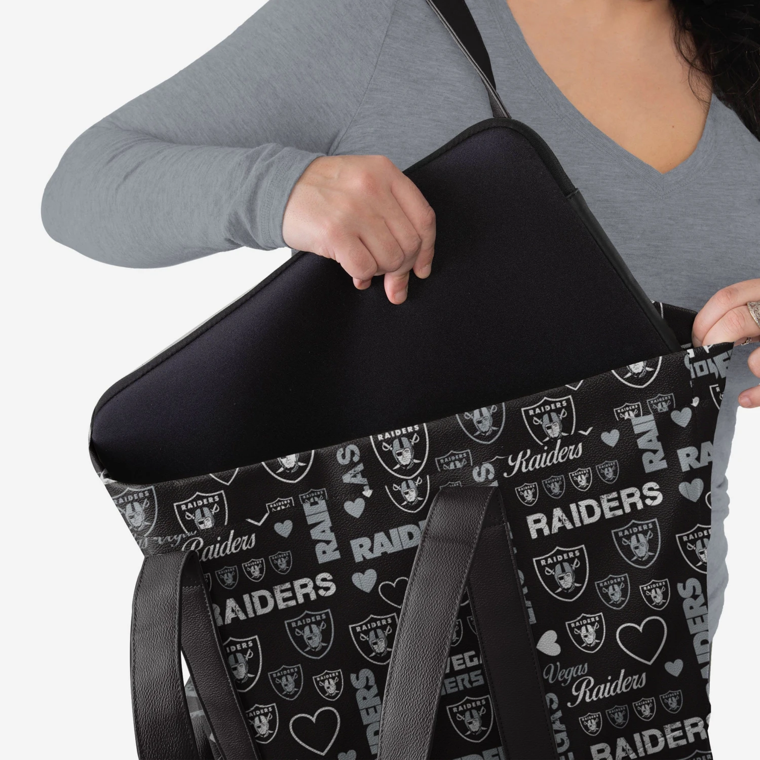 FOCO Las Vegas Raiders Logo Love Tote Bag 5 FOCO Las Vegas Raiders Logo Love Tote Bag - Image 3