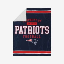 FOCO New England Patriots Team Property Sherpa Plush Throw Blanket
