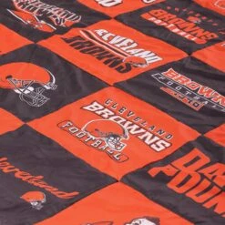 FOCO Cleveland Browns Team Pride Patches Quilt 11 FOCO Cleveland Browns Team Pride Patches Quilt -FOCO Store BKTNFQTTPDCL g5
