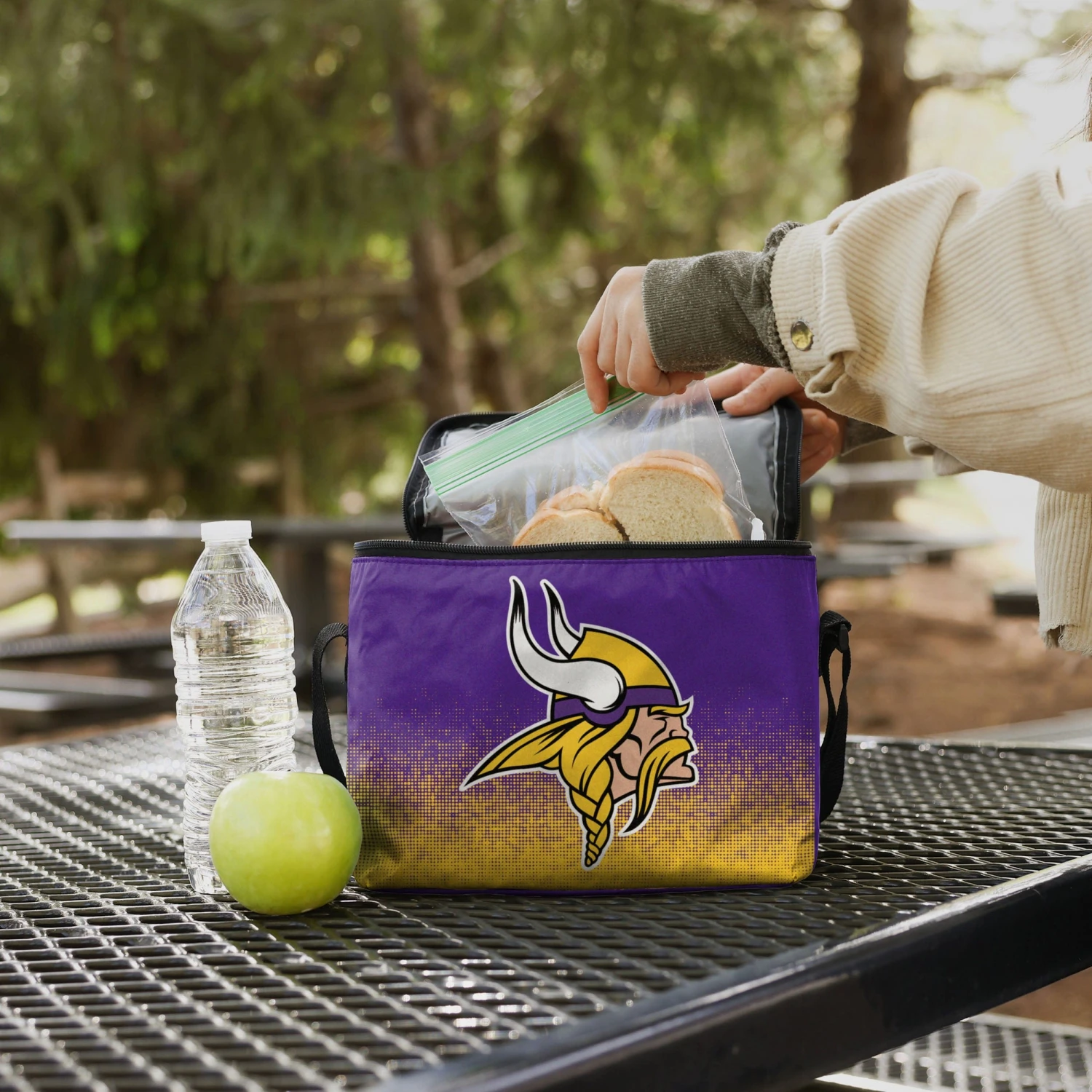 FOCO Minnesota Vikings Big Logo Gradient 6 Pack Cooler 5 FOCO Minnesota Vikings Big Logo Gradient 6 Pack Cooler - Image 3