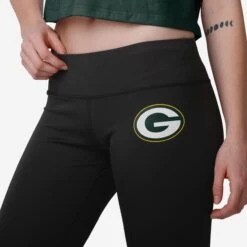FOCO Green Bay Packers Womens Calf Logo Black Legging 8 FOCO Green Bay Packers Womens Calf Logo Black Legging -FOCO Store LEGNFBLKLGGP g3