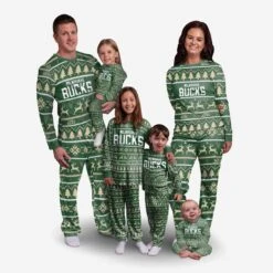 FOCO Milwaukee Bucks Youth Family Holiday Pajamas -FOCO Store MB g3 01e2c37b 8f78 4dbb b467 cf03a1b4759b