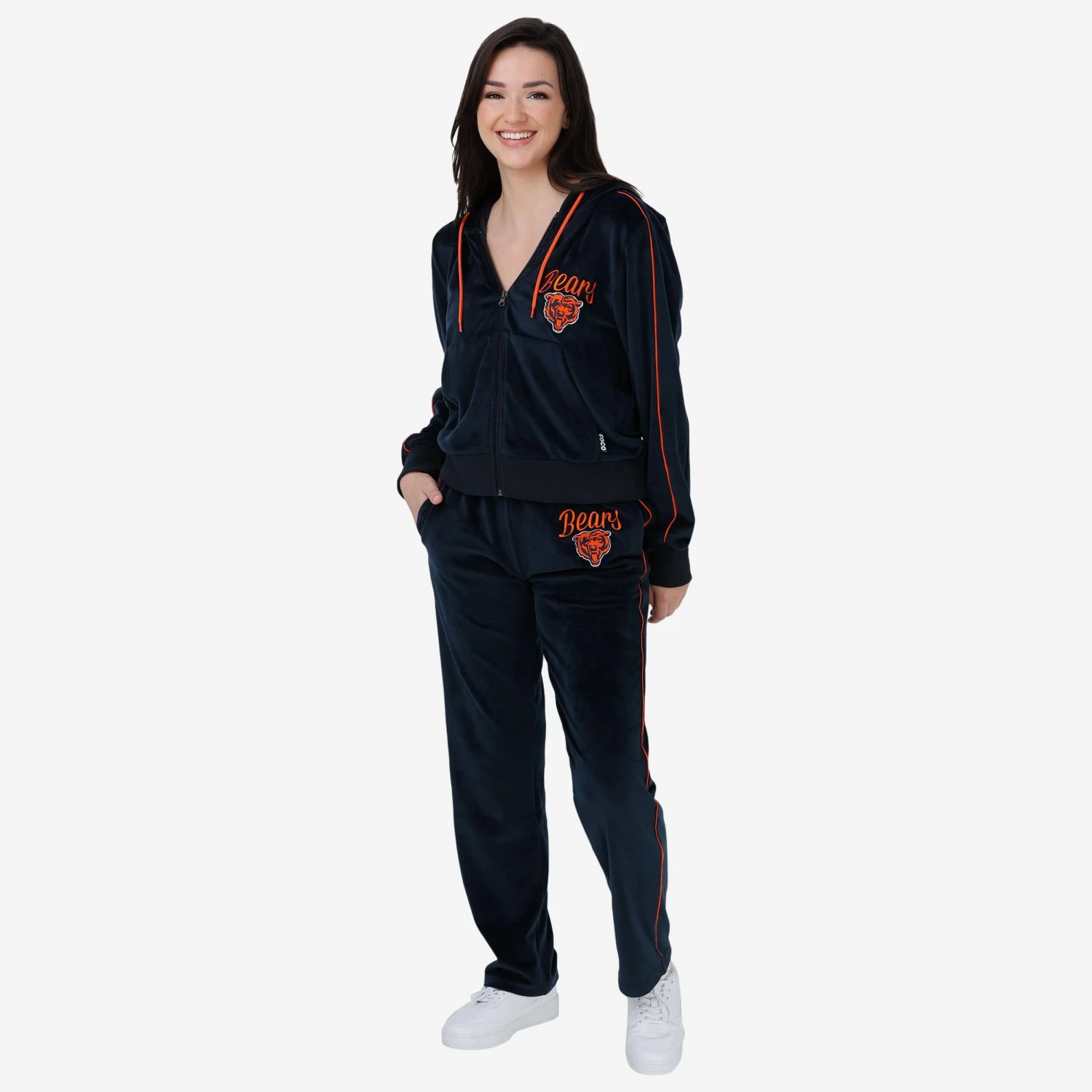 FOCO Chicago Bears Womens Velour Pants 7 FOCO Chicago Bears Womens Velour Pants - Image 5