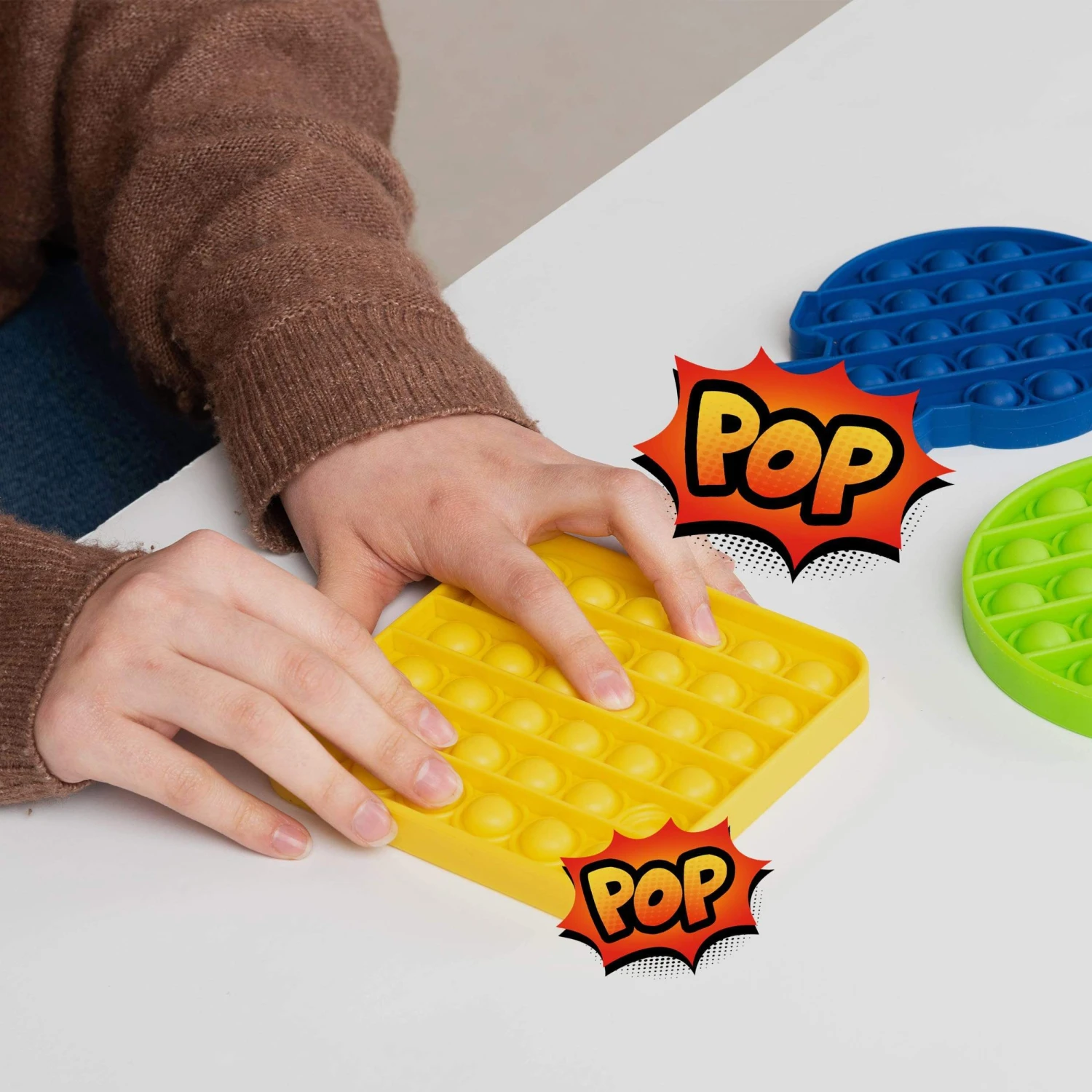 FOCO Phillie Phanatic Philadelphia Phillies 2 Pack Push-Itz Fidget 5 FOCO Phillie Phanatic Philadelphia Phillies 2 Pack Push-Itz Fidget - Image 3