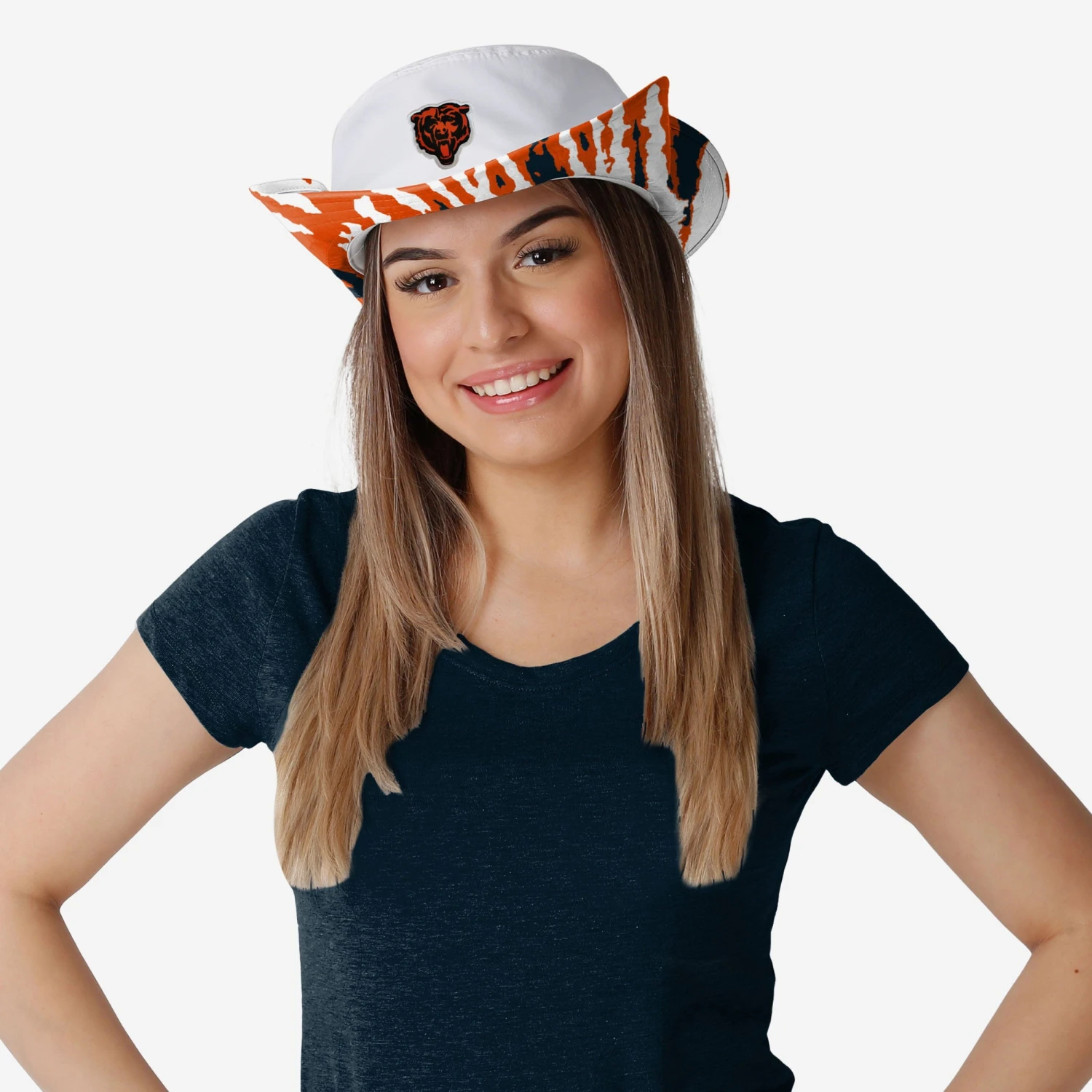 FOCO Chicago Bears Womens White Hybrid Boonie Hat 6 FOCO Chicago Bears Womens White Hybrid Boonie Hat - Image 4