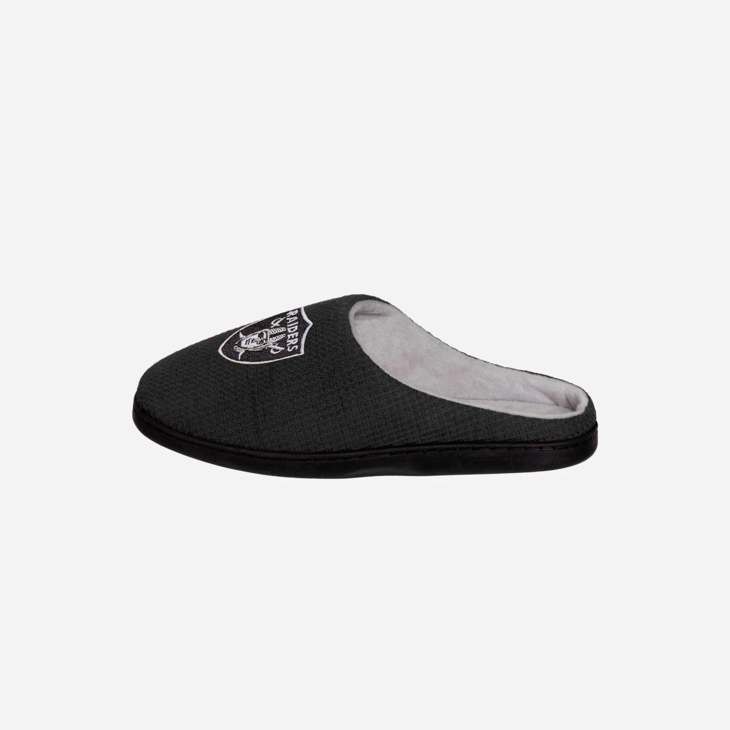 FOCO Las Vegas Raiders Memory Foam Slide Slipper 6 FOCO Las Vegas Raiders Memory Foam Slide Slipper - Image 4