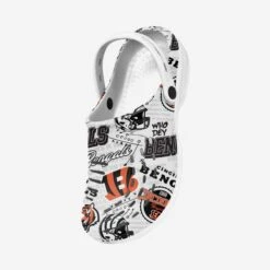 FOCO Cincinnati Bengals Historic Print Clog With Strap -FOCO Store SNMNNFHISMDGSTCIB s