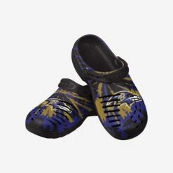 FOCO Baltimore Ravens Tie-Dye Clog With Strap 9 FOCO Baltimore Ravens Tie-Dye Clog With Strap -FOCO Store SNMNNFTDYMDGSTBRV g3