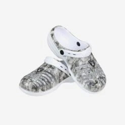 FOCO Las Vegas Raiders Womens Cloudie Clog With Strap 9 FOCO Las Vegas Raiders Womens Cloudie Clog With Strap -FOCO Store SNWMNFCLDMDGSTOR g3