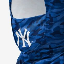 FOCO New York Yankees Camo Lightweight Hooded Gaiter -FOCO Store SVMBCMOLWHDFCNY g3