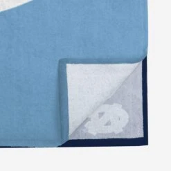 FOCO North Carolina Tar Heels Big Logo Beach Towel -FOCO Store TWLBCNCBLNC g4