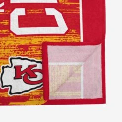 FOCO Kansas City Chiefs Big Logo Beach Towel -FOCO Store TWLBCNFSMUFM21KC g4