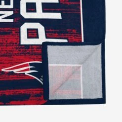 FOCO New England Patriots Big Logo Beach Towel -FOCO Store TWLBCNFSMUFM21NP g4