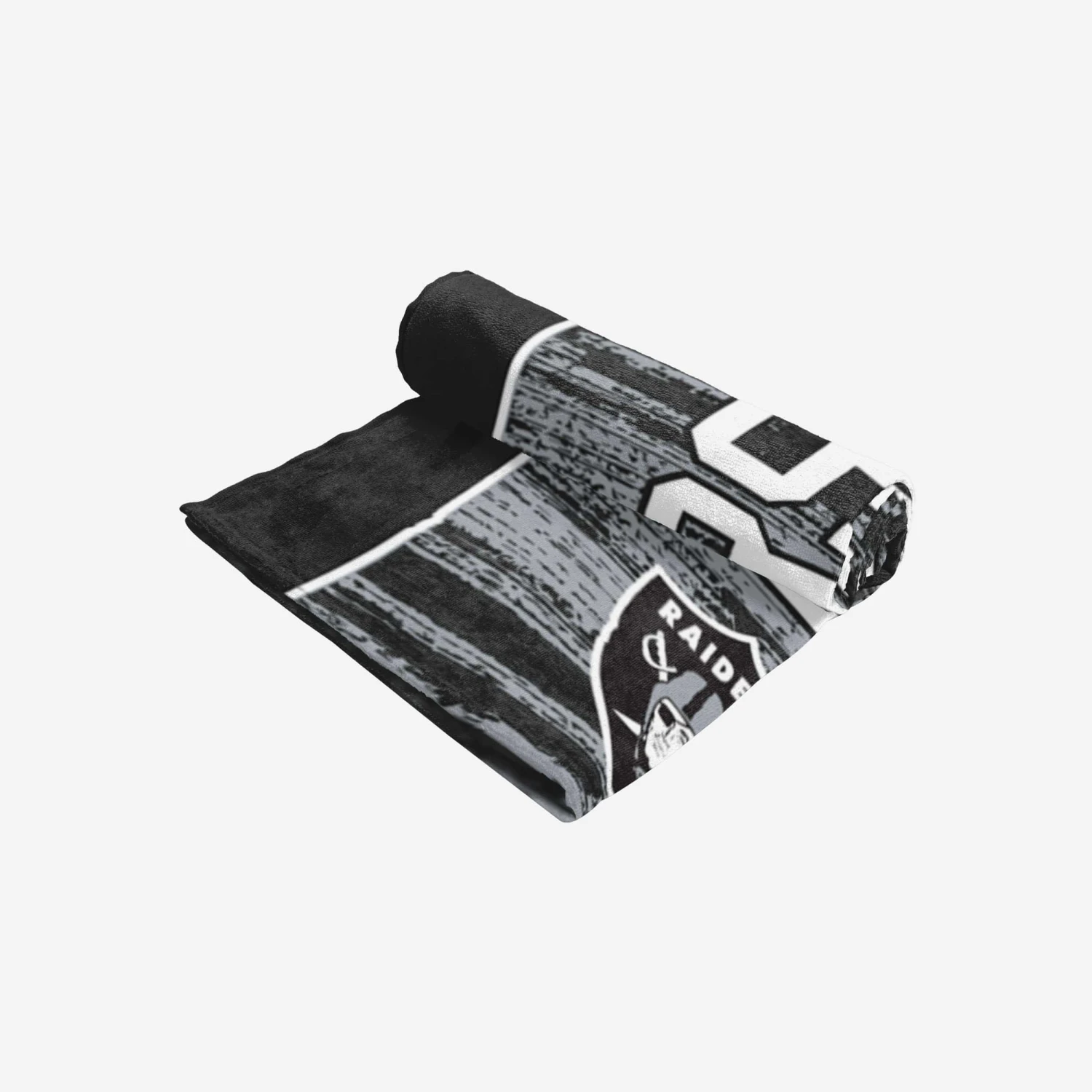FOCO Las Vegas Raiders Big Logo Beach Towel 5 FOCO Las Vegas Raiders Big Logo Beach Towel - Image 3