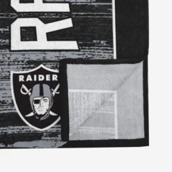 FOCO Las Vegas Raiders Big Logo Beach Towel 9 FOCO Las Vegas Raiders Big Logo Beach Towel -FOCO Store TWLBCNFSMUFM21OR g4